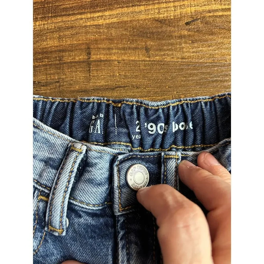 GAP Boy’s 90’s Loose Fit Jeans / Size: 2